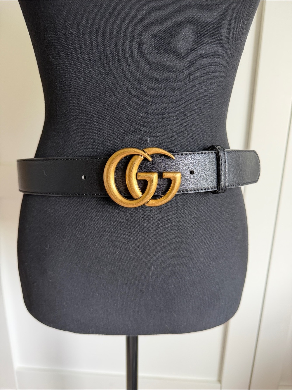 Gucci Black Leather Belt with Gold GG Buckle